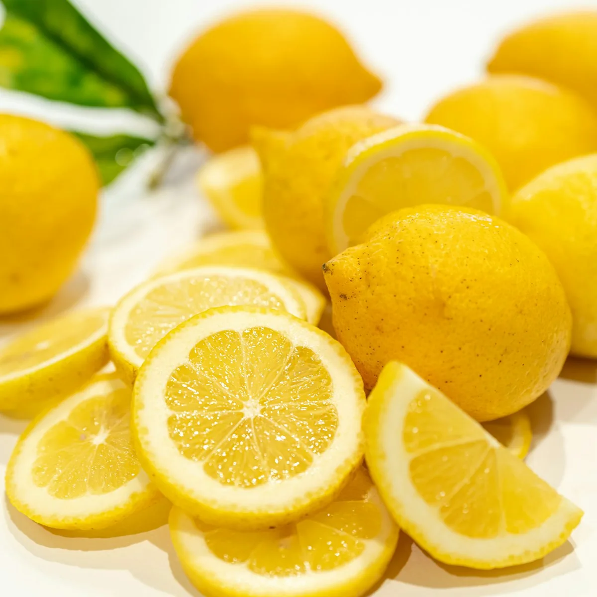 Juicy Eureka Lemons 1 kg view 1