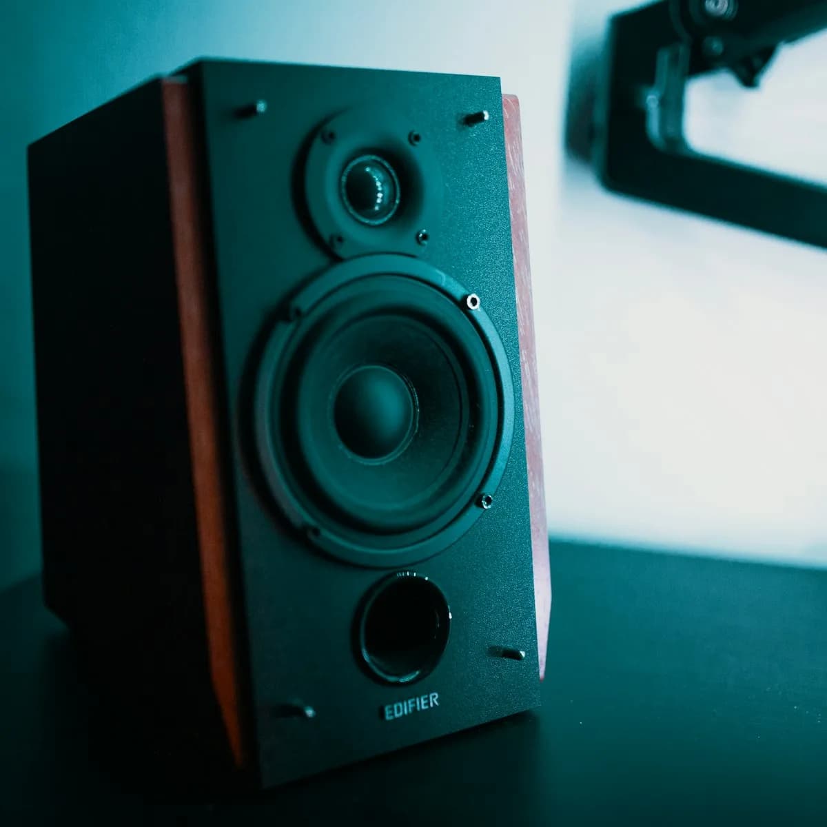 Rugged Waterproof Bluetooth Speaker 16 Watt view 1